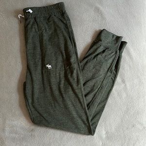 Boys sweatpants from Abercrombie kids